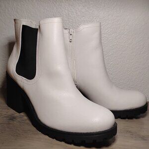 Sun + Stone Women's  Morghan Faux Suede Round Toe Ankle Boots 11